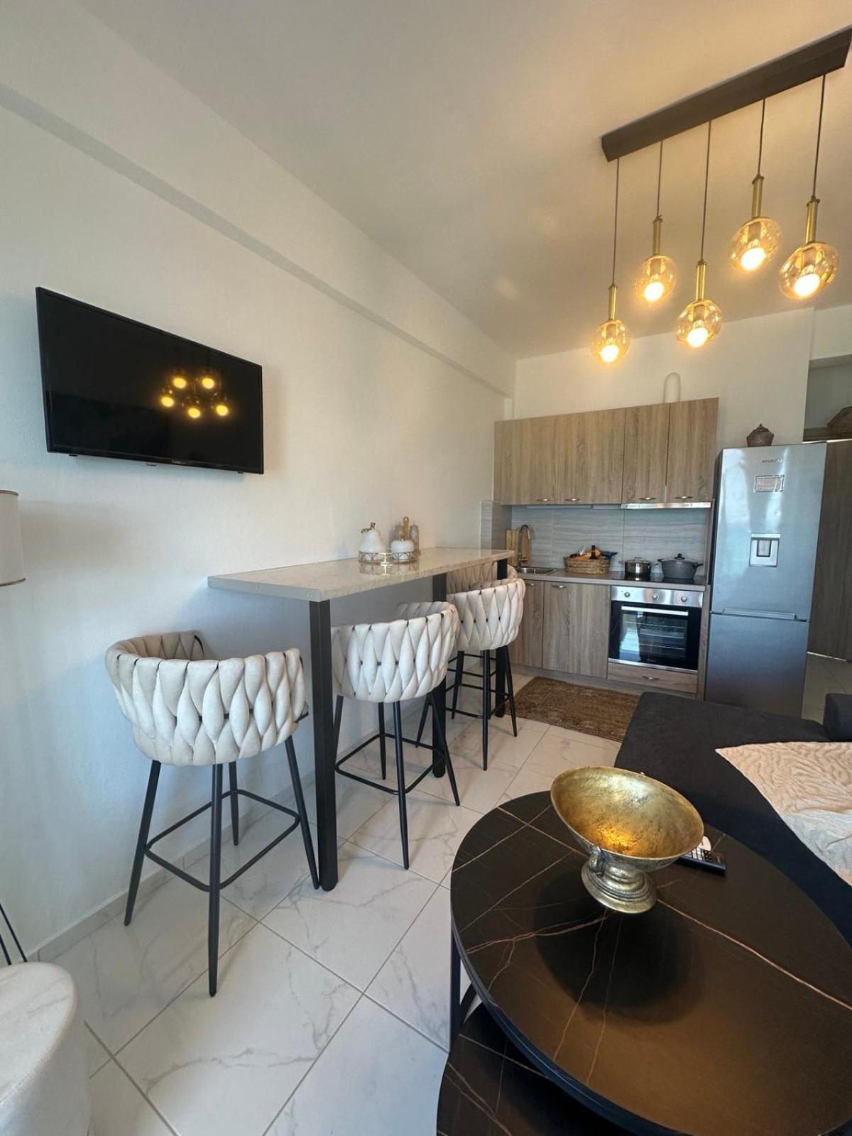 Stella & Eleni With Shared Pool & Open View Apartment Kalamaki (Heraklion)