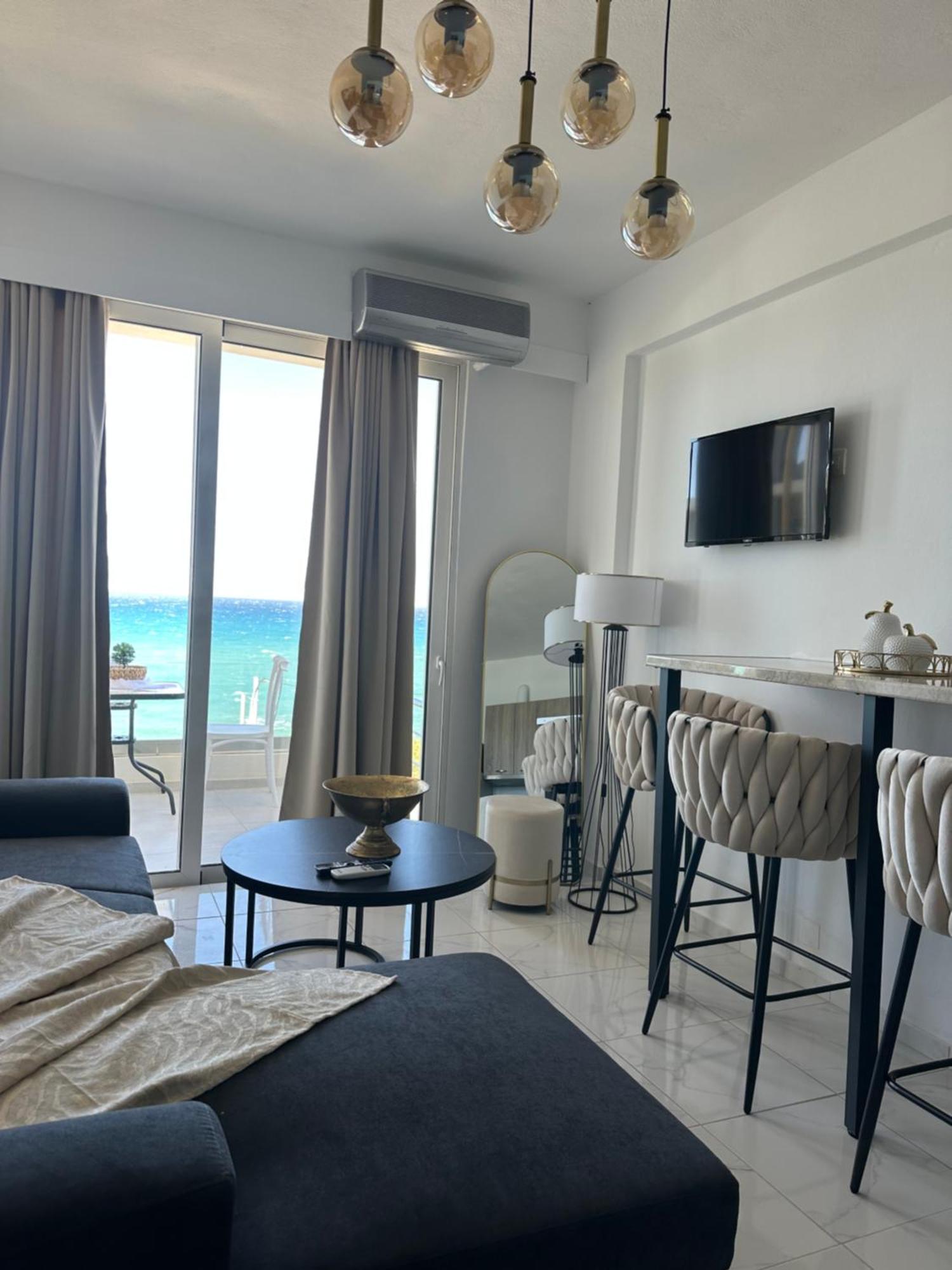 Apartment Stella & Eleni With Shared Pool & Open View *