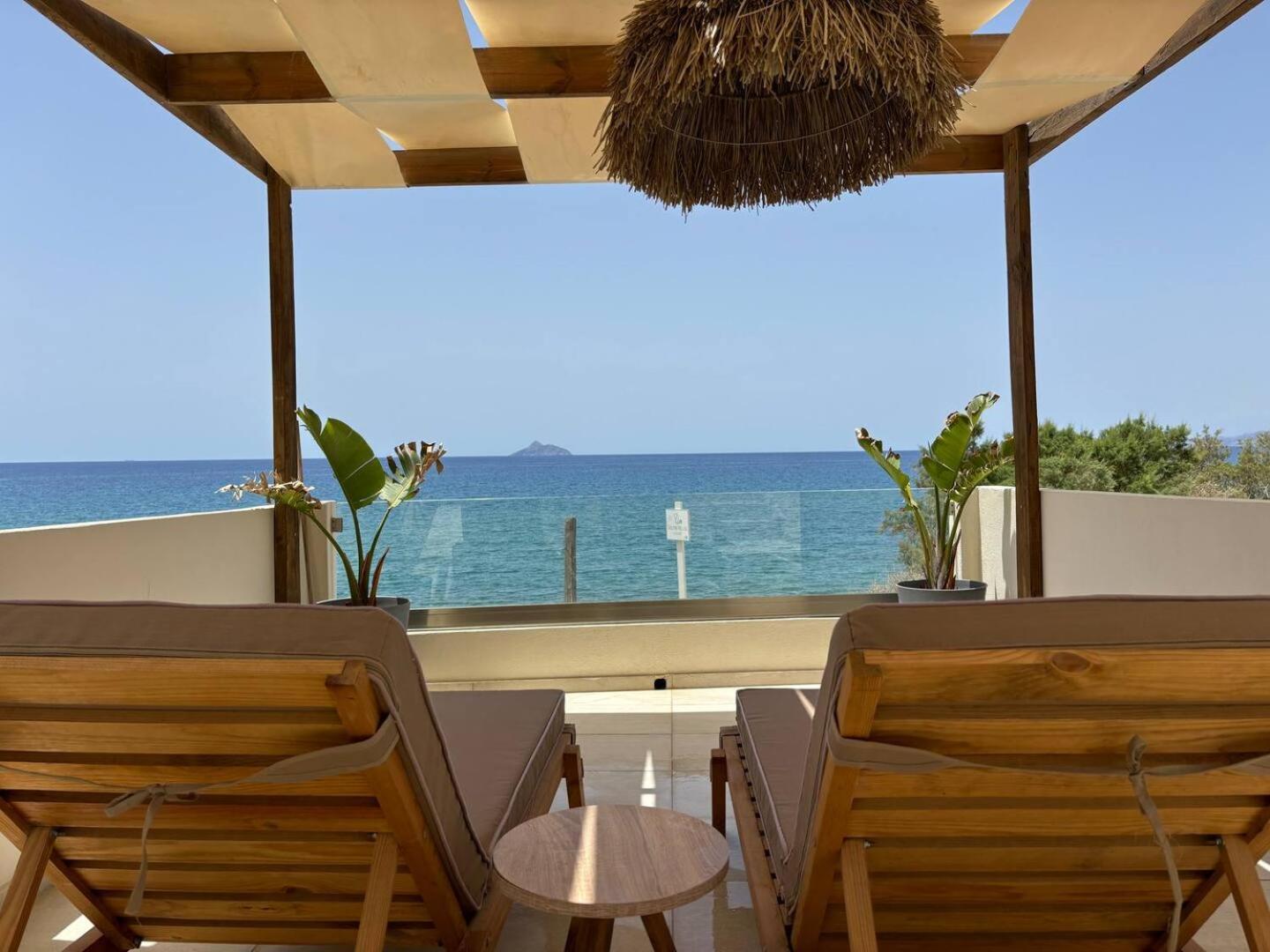 Stella & Eleni With Shared Pool & Open View Apartment Kalamaki (Heraklion)