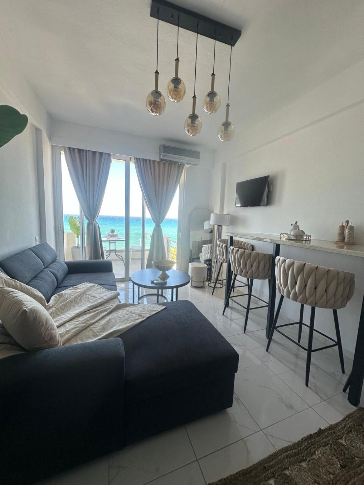 Stella & Eleni With Shared Pool & Open View Apartment Kalamaki (Heraklion)